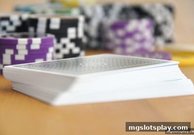 mg电子真人轮盘：心理博弈与策略运用的深度解析